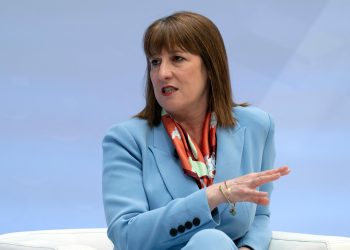 UK Chancellor Says Stronger EU Trade Ties Take Priority Over US Deal