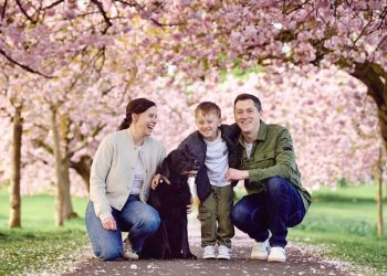 Harrogate’s Cherry Blossoms Rival Japan as Tourists Flock for Photos