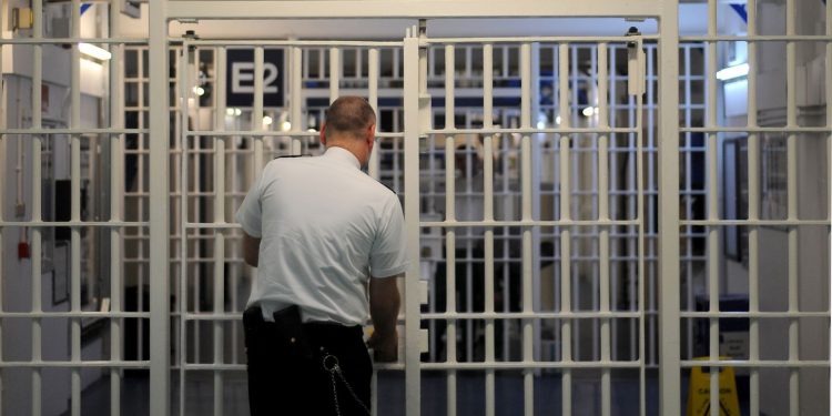 UK Considers Early Release and Community Sentencing to Curb Prison Overcrowding