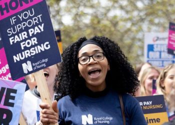 nurse pay strike action