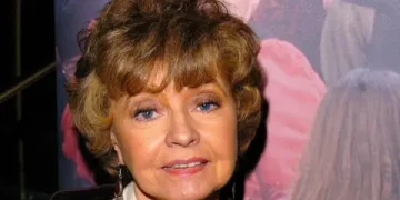 Prunella Scales dies