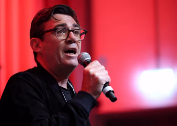 Andy Burnham Seeks Return to Parliament, Vows Not to Undermine Starmer