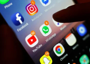 Lords Back UK Social Media Ban for Under-16s